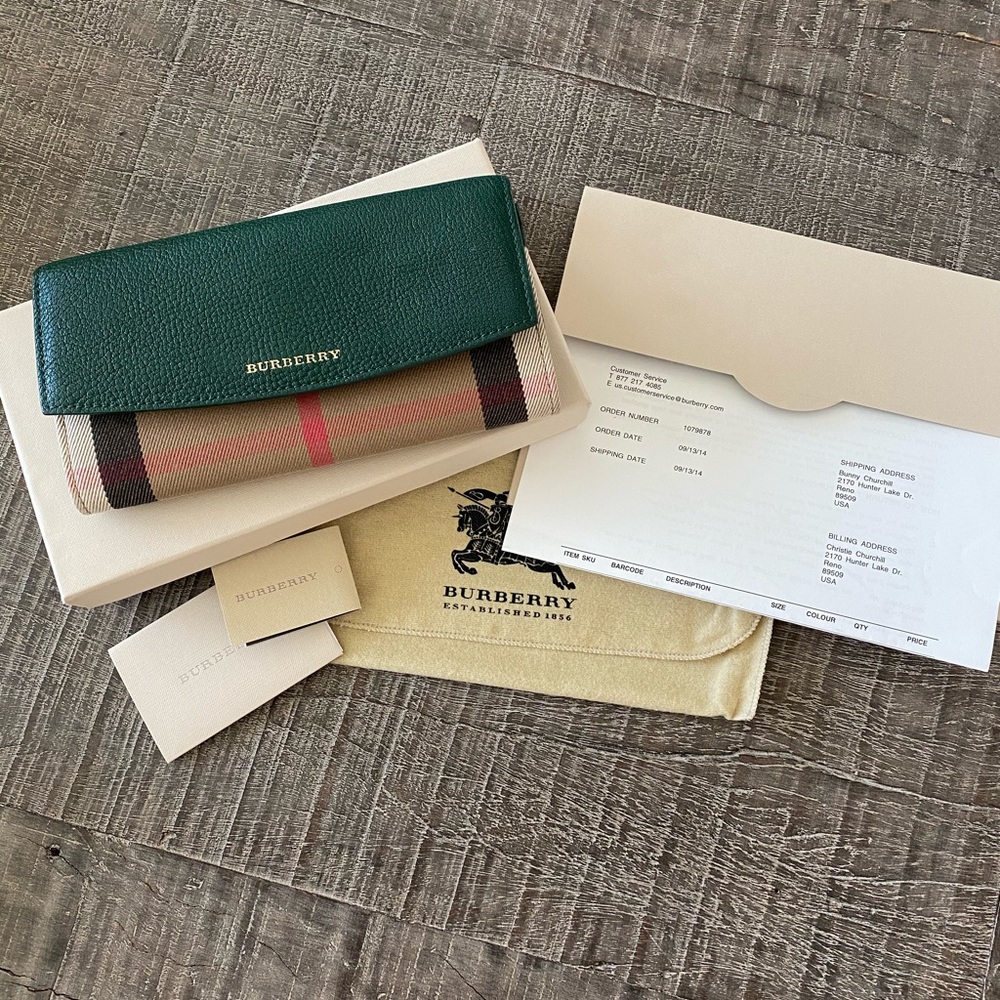 Burberry leather and house check wallet